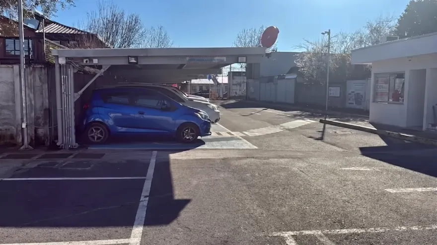 Estacionamiento 2